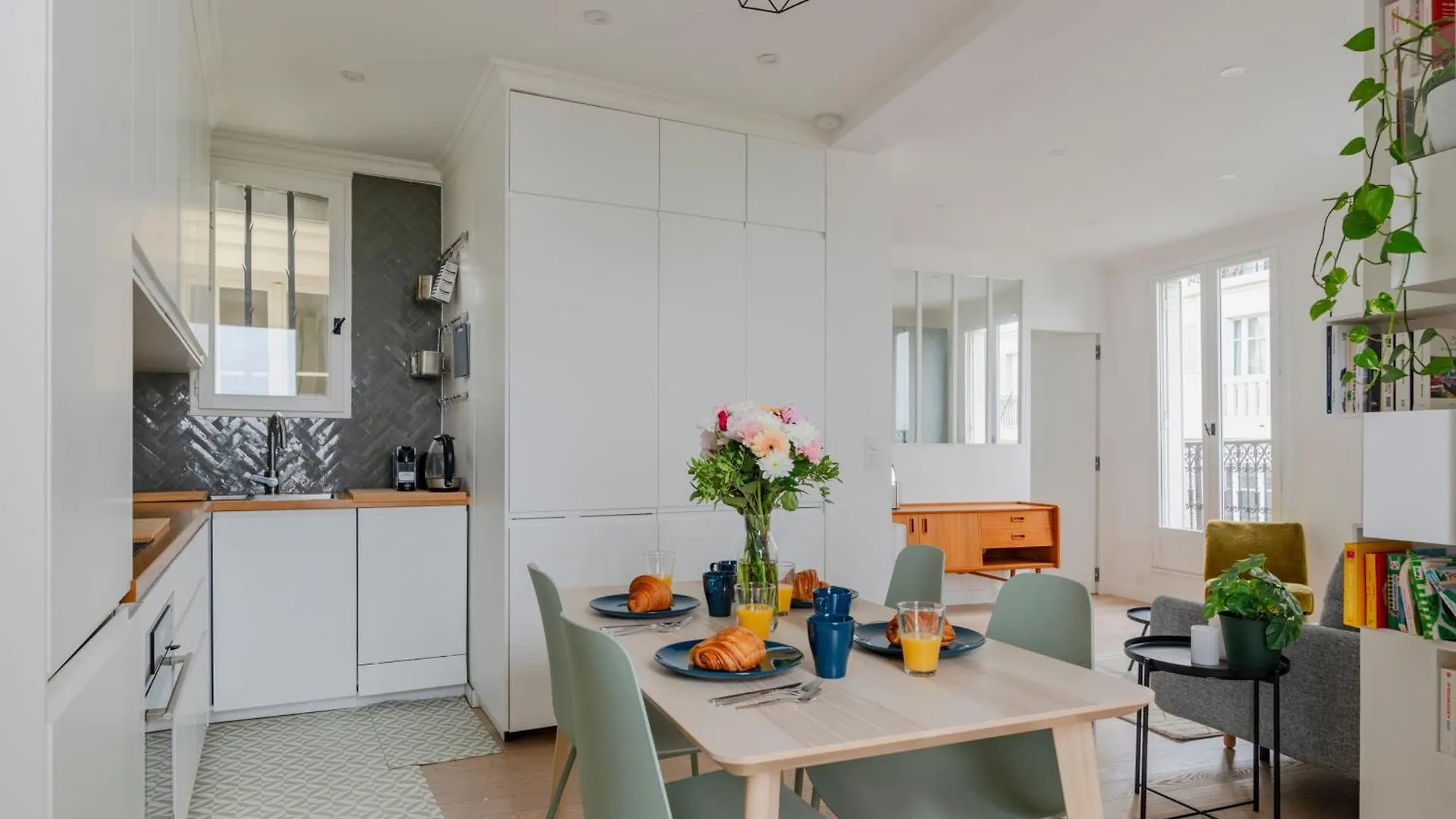 Apartment Paris Sacre Coeur Residence France